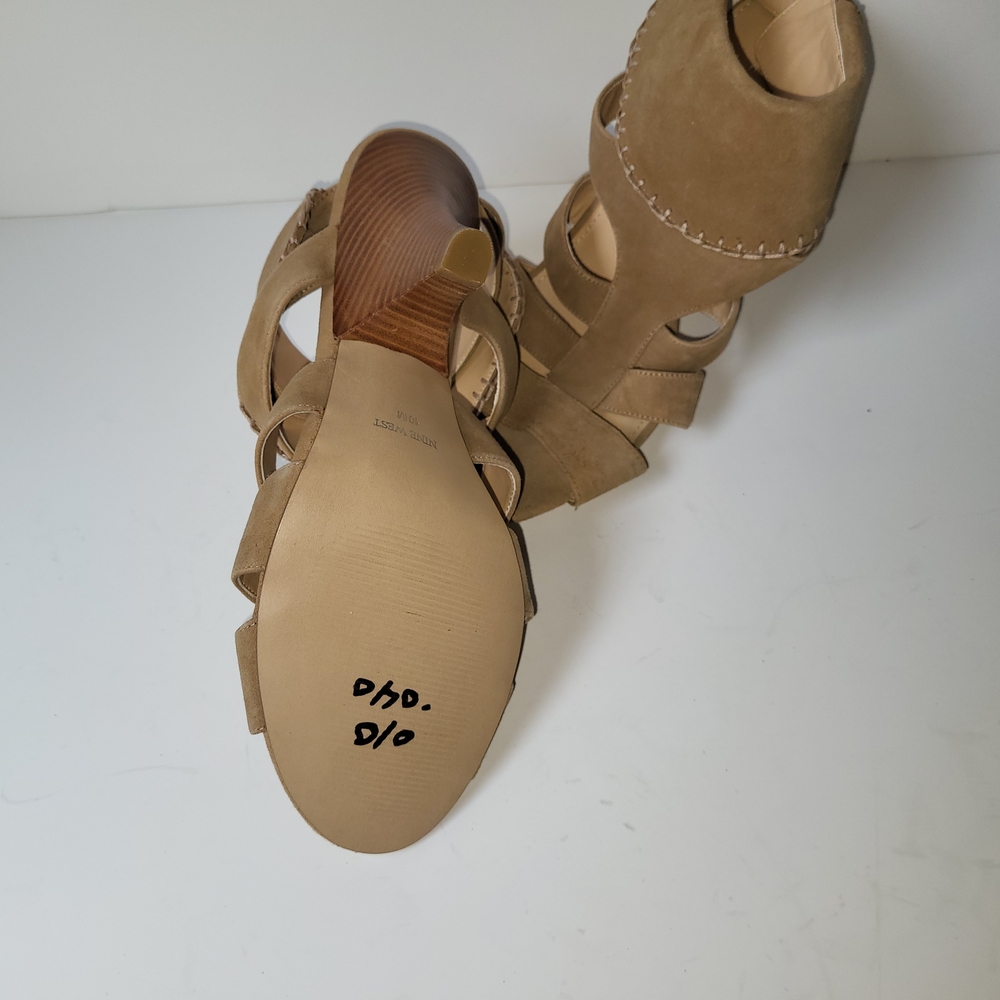 NEW Nine West Beige Strappy Sandals - Picture 4 of 4